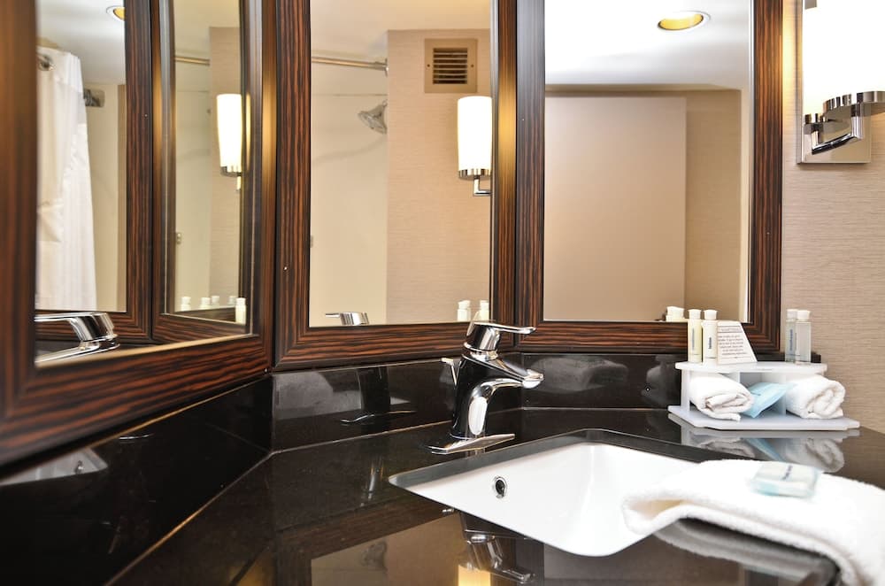 Holiday Inn Express Burlington by IHG gallery photo in Burlington, NC — image 15