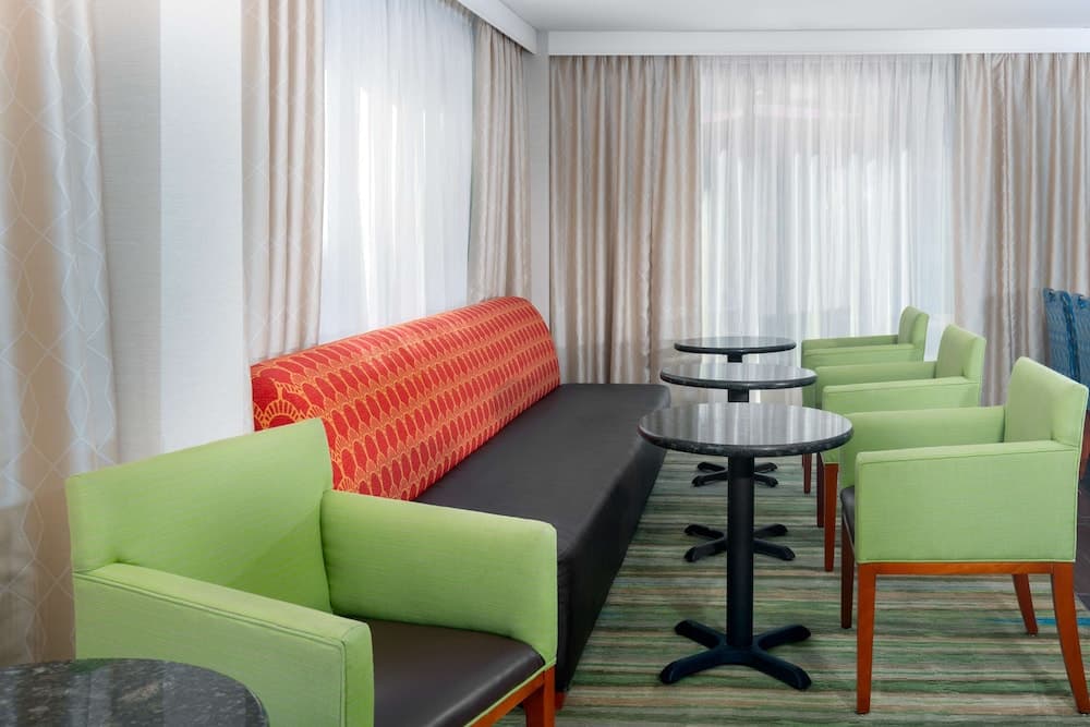 Hampton Inn Bonita Springs/Naples-North gallery photo in Bonita Springs, FL — image 17