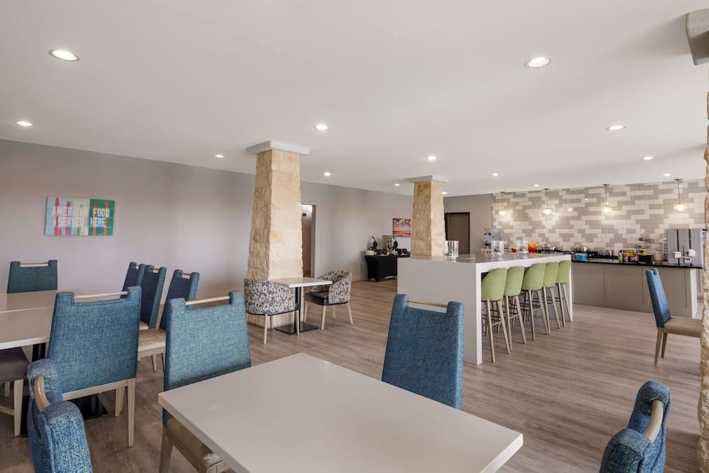 Best Western Plus Killeen/Fort Cavazos Hotel & Suites gallery photo in Killeen, TX — image 7