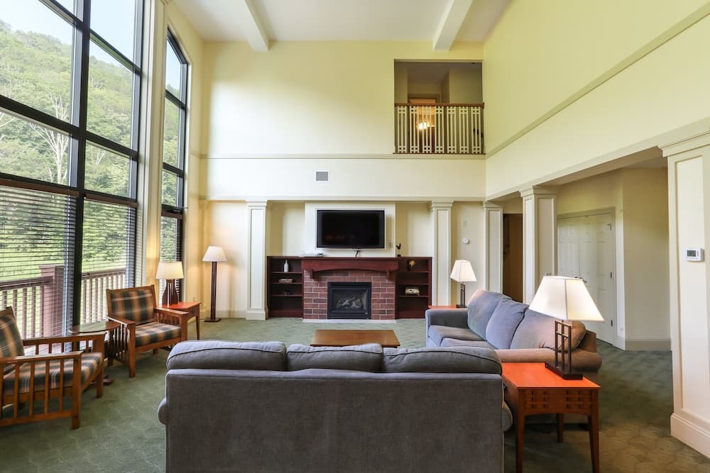 Kaatskill Mountain Club & Condos by Vail Resorts gallery photo in Hunter — image 13