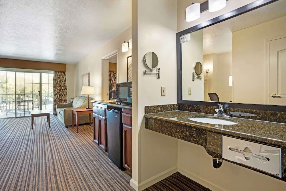 Best Western Clovis Cole gallery photo in Clovis, CA — image 22
