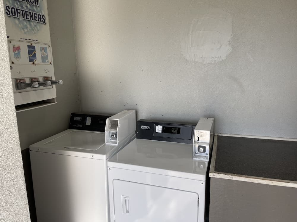 Days Inn by Wyndham Gonzales property views in Gonzales, LA — gallery photo 3