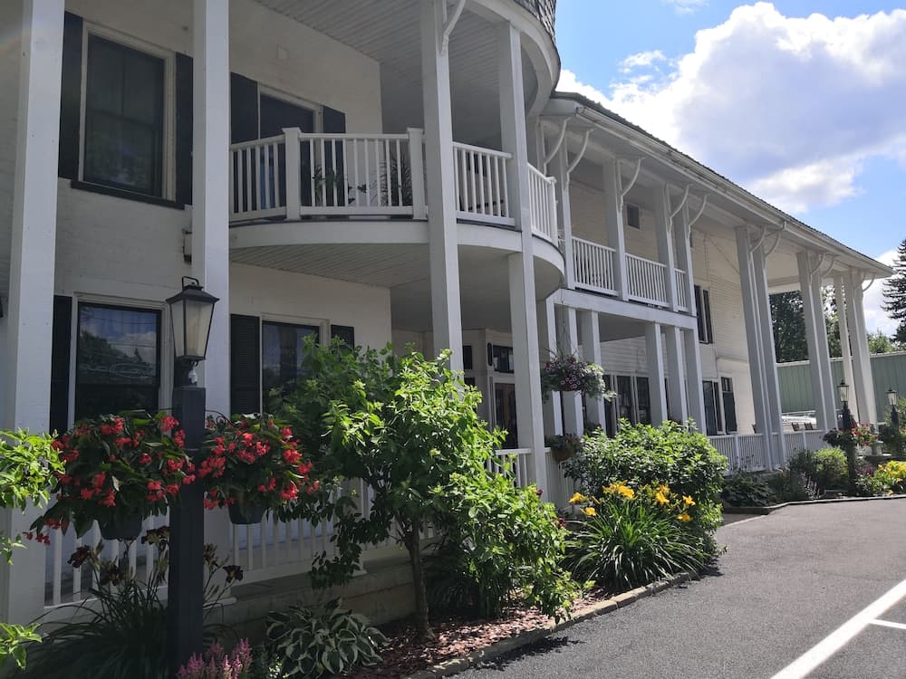Historic Hotel Broadalbin — hotel in Ada, Oklahoma