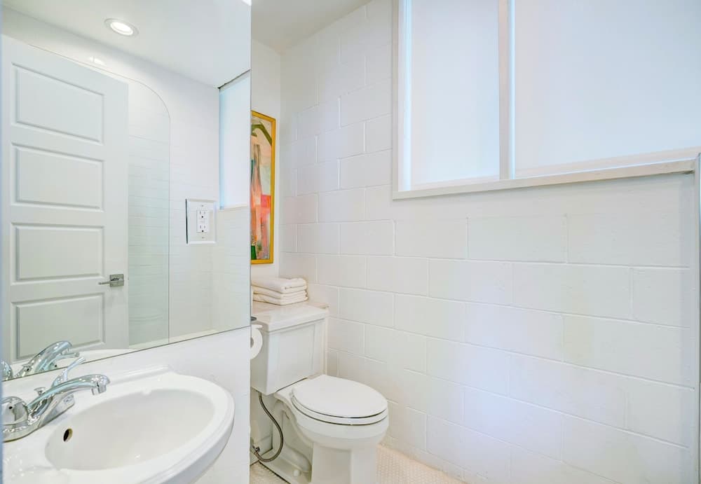 6BR Near OU Campus I Great for Big Groups 1010 gallery photo in Norman, OK — image 33