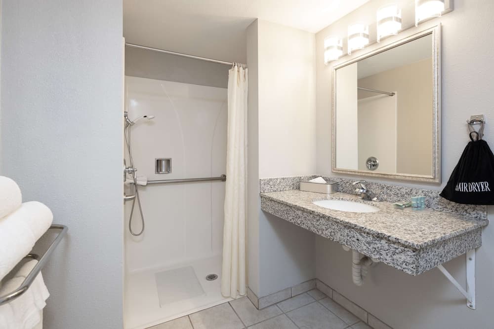 Best Western Inn & Suites San Mateo - San Francisco Airport gallery photo in San Mateo, CA — image 38