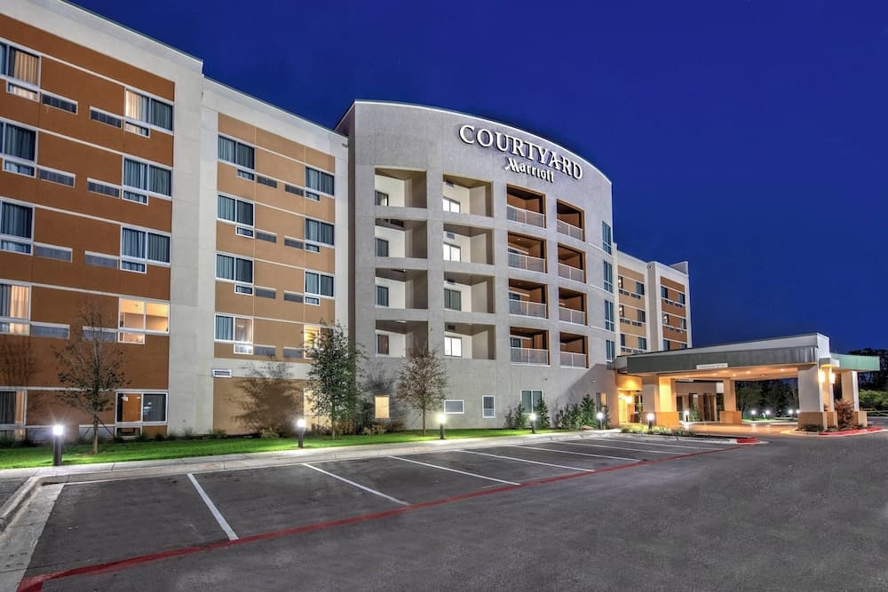 Courtyard by Marriott Austin Northwest/Lakeline featured exterior or lobby in Austin, TX — similar hotel