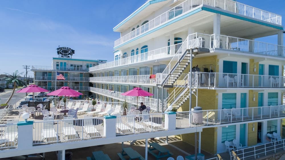 Paradise Oceanfront Resort — hotel in Wildwood Crest, New Jersey
