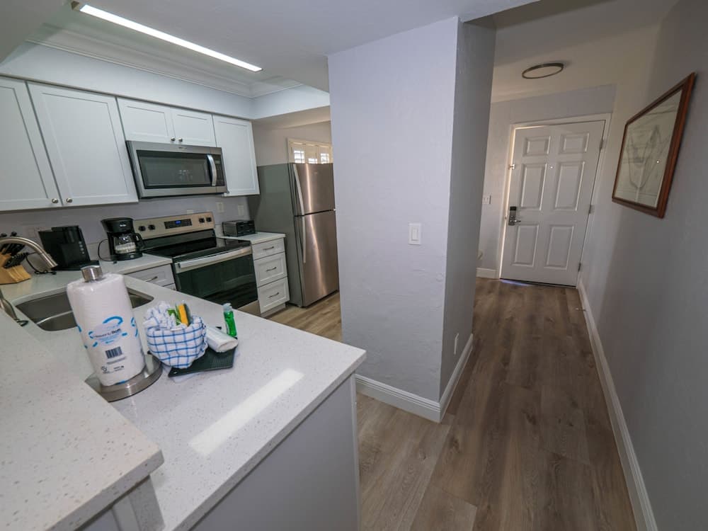 Shell Island Beach Club interior in Sanibel, FL — gallery photo 2
