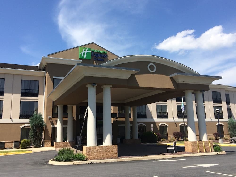 Holiday Inn Express Hotel & Suites Winchester by IHG — hotel in Winchester, Virginia