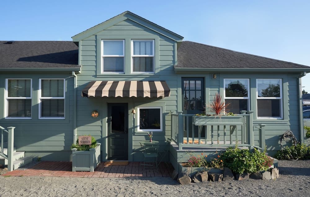 The Drifthaven at Gearhart featured exterior or lobby in Gearhart, OR — similar hotel