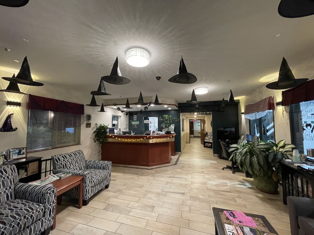 Travelodge Suites by Wyndham Newberg gallery photo in Newberg, OR — image 101
