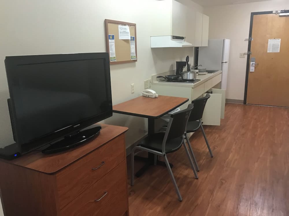 BEST STUDIO INN featured exterior or lobby in Homestead, FL — similar hotel