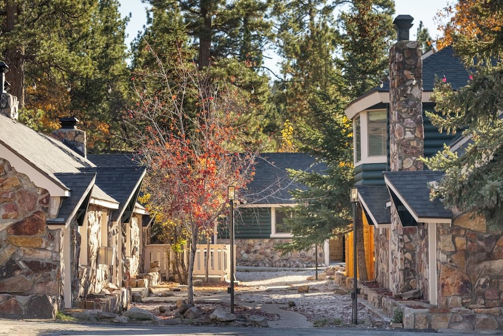 Arkouda Cabins featured exterior or lobby in Big Bear Lake, CA — similar hotel