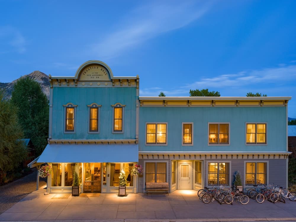 Eleven Scarp Ridge Lodge — hotel in Crested Butte, Colorado