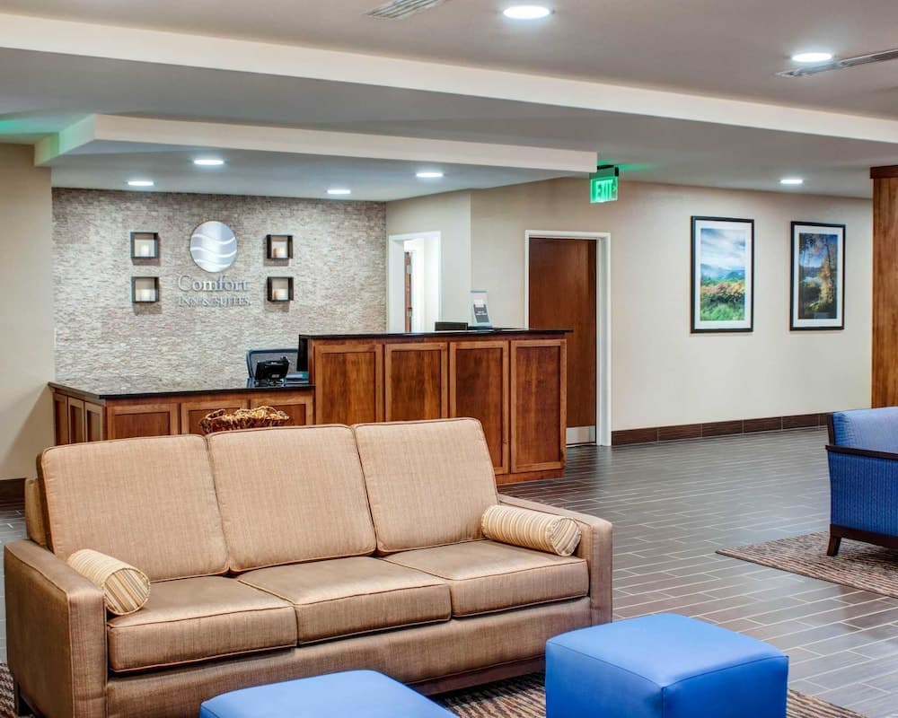 Comfort Inn & Suites Caldwell property views in Caldwell, OH — gallery photo 3
