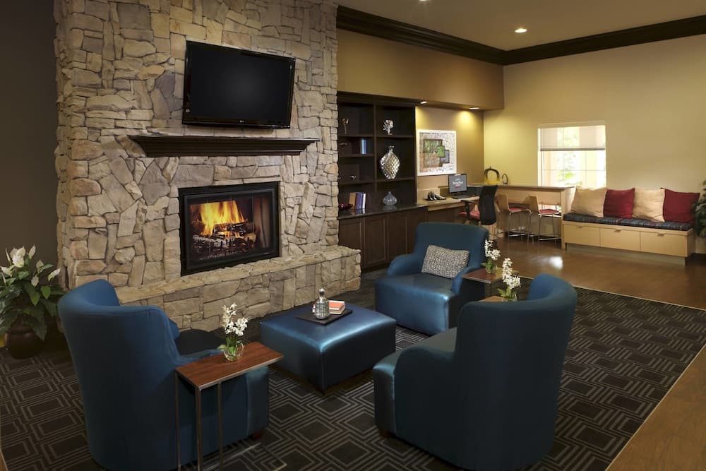 TownePlace Suites by Marriott Houston Intercontinental Arpt interior in Houston, TX — gallery photo 2