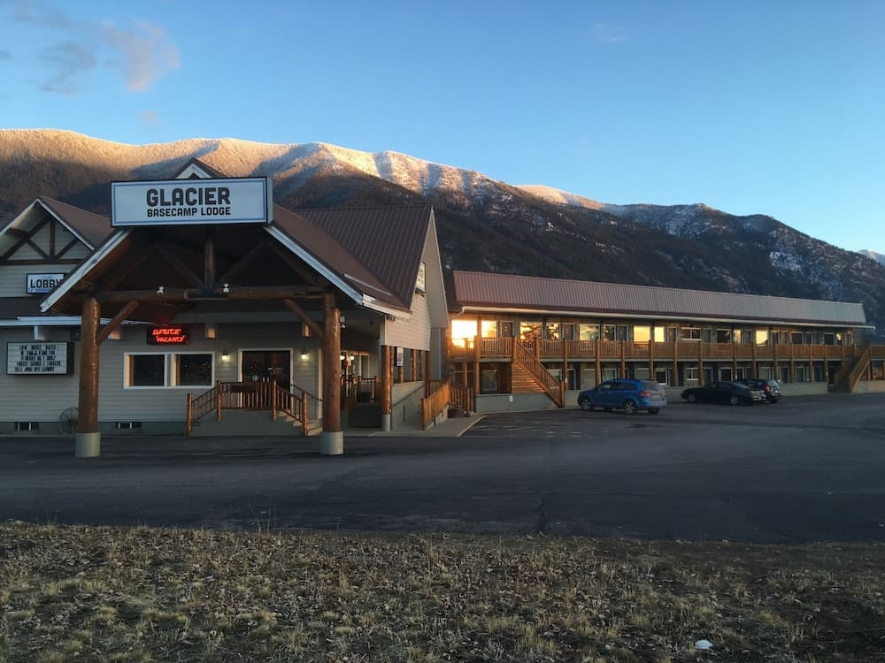 Glacier Basecamp Lodge property views in Columbia Falls, MT — gallery photo 3
