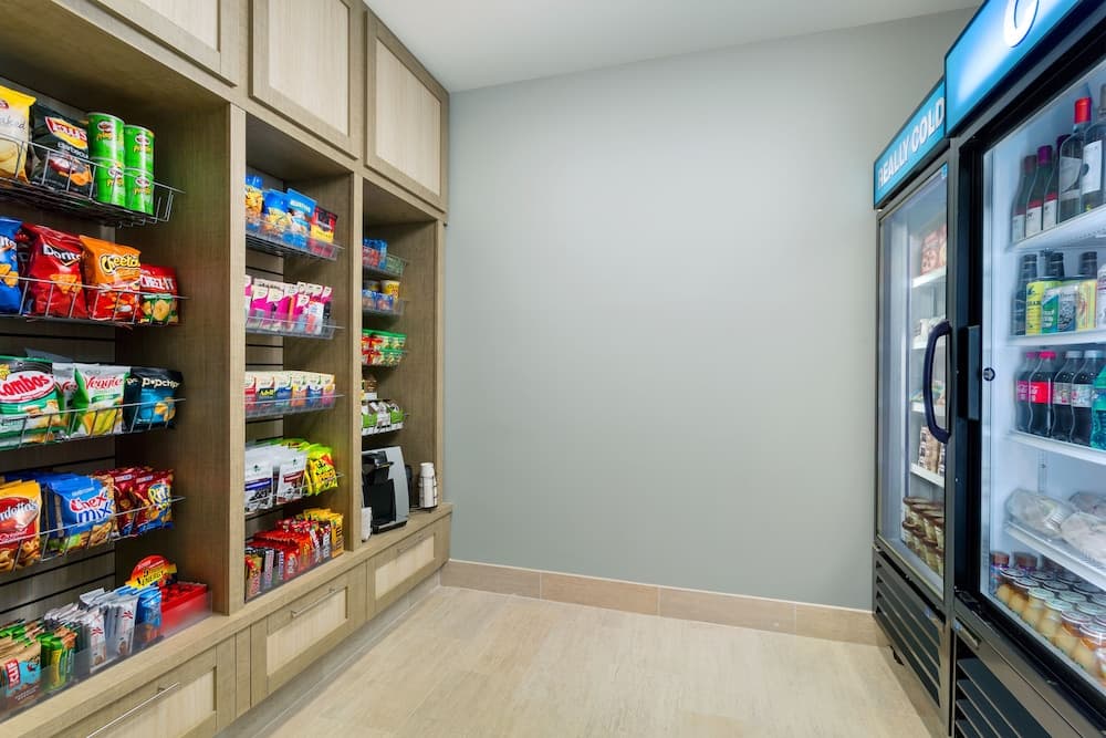 Hilton Garden Inn Cedar Falls gallery photo in Cedar Falls, IA — image 18
