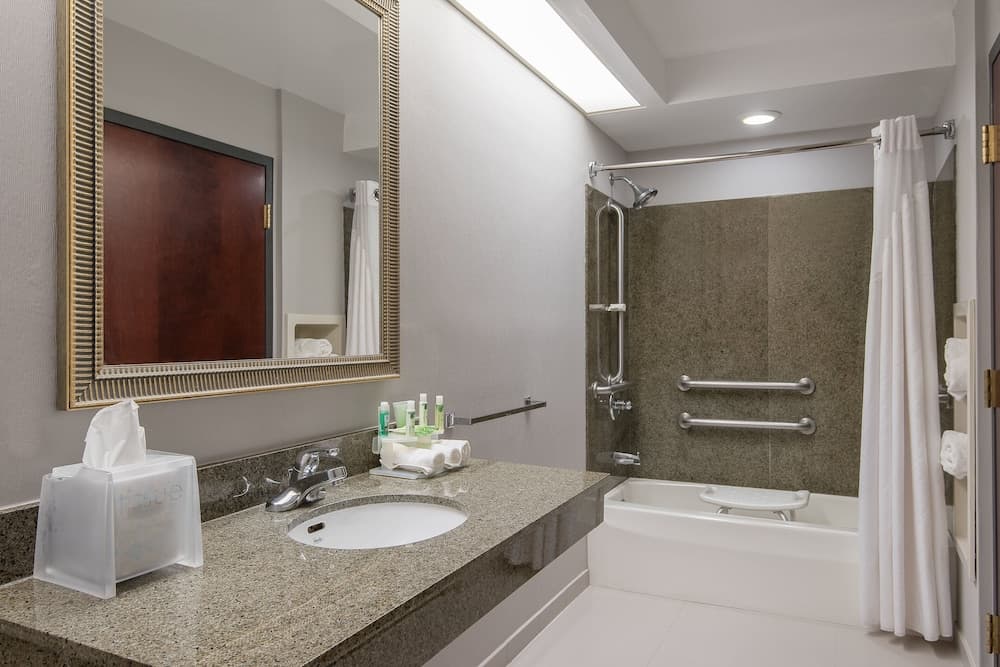 Holiday Inn Express & Suites Cooperstown by IHG gallery photo in Cooperstown, NY — image 17