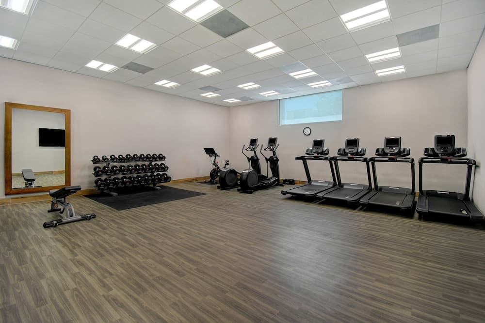Hampton Inn & Suites Ontario Rancho Cucamonga gallery photo in Rancho Cucamonga, CA — image 19