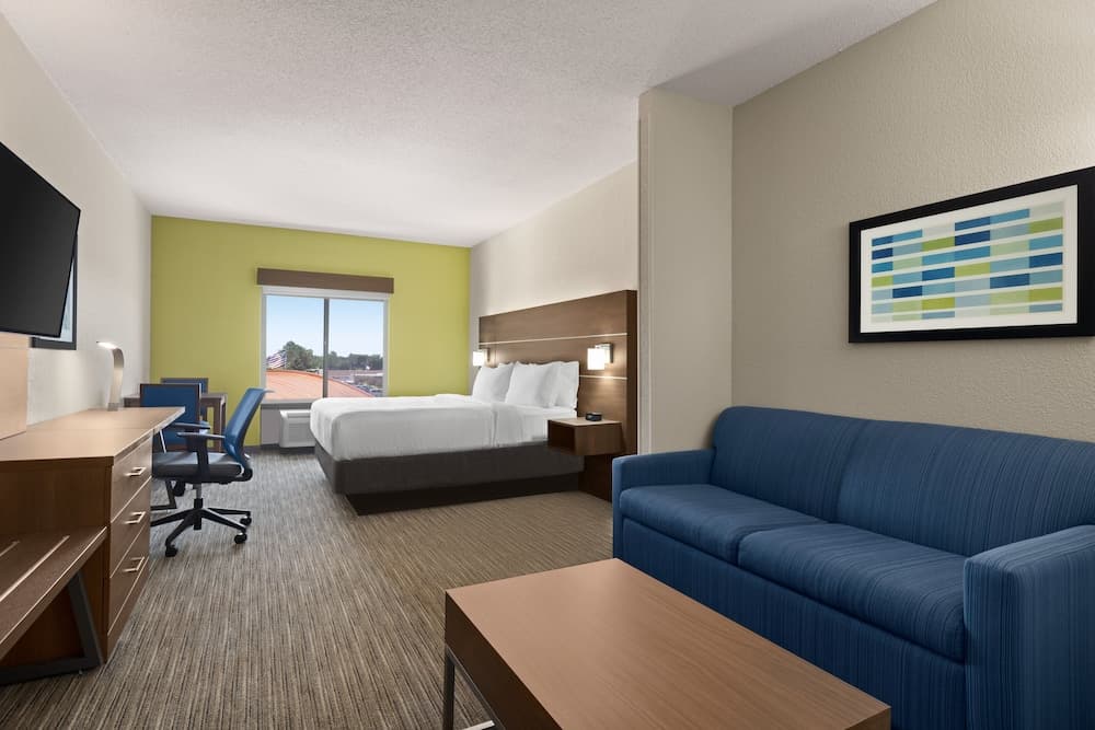 Holiday Inn Express & Suites Akron Regional Airport Area by IHG gallery photo in Akron, OH — image 16