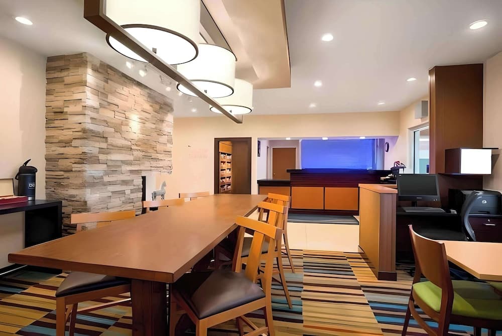 Dubuque Inn & Suites property views in Dubuque, IA — gallery photo 3