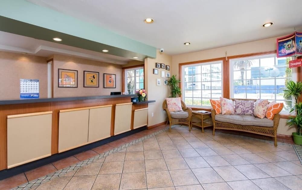 Alpine Inn near Convention Center and the Park gallery photo in Anaheim, CA — image 20