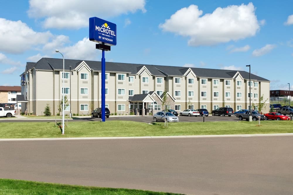 Microtel Inn & Suites by Wyndham Dickinson featured exterior or lobby in Dickinson, ND — similar hotel