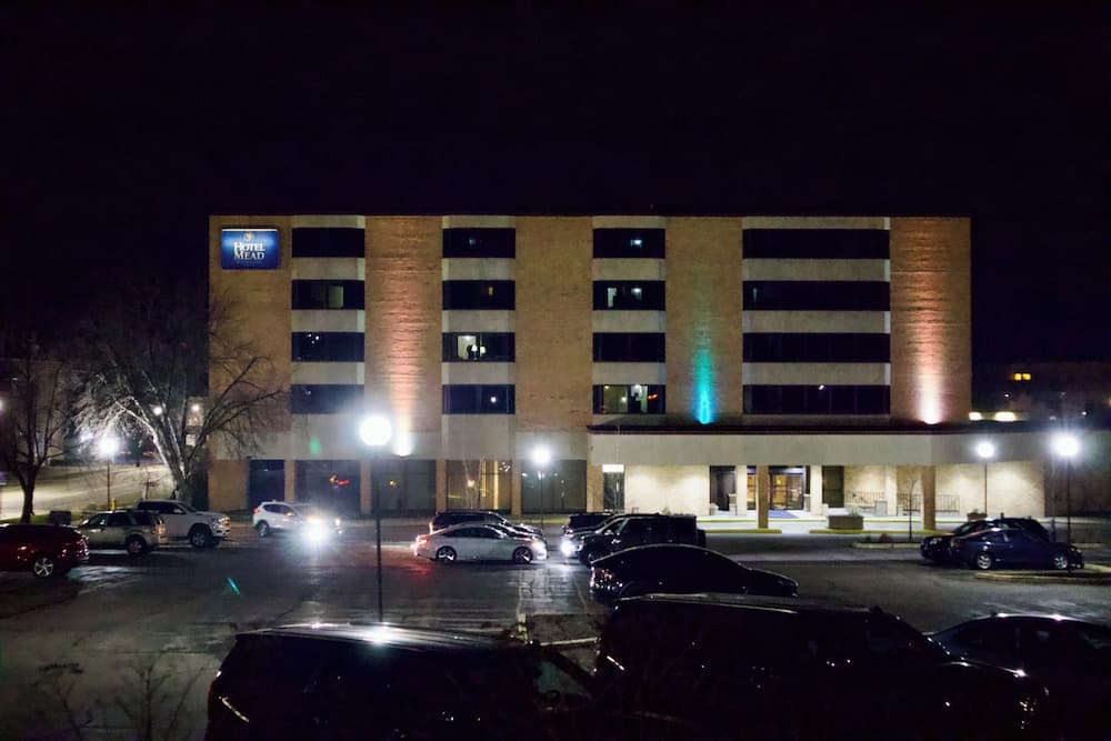 Hotel Mead Resorts & Conventions Center property views in Wisconsin Rapids, WI — gallery photo 3
