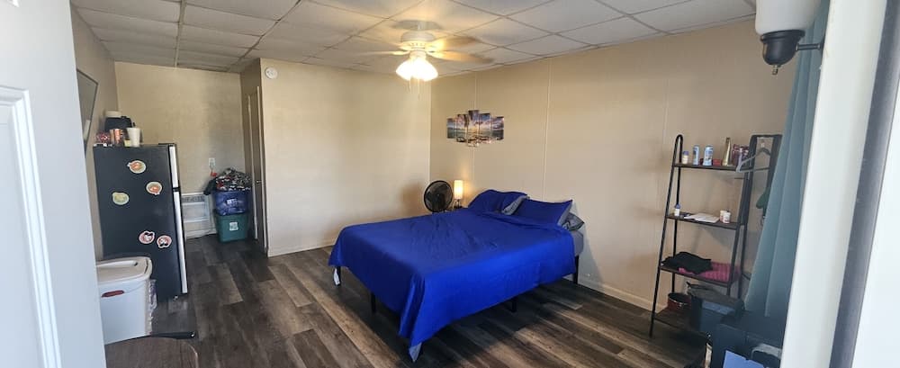 Sebastian Gardens Inn & Suites interior in Sebastian, FL — gallery photo 2
