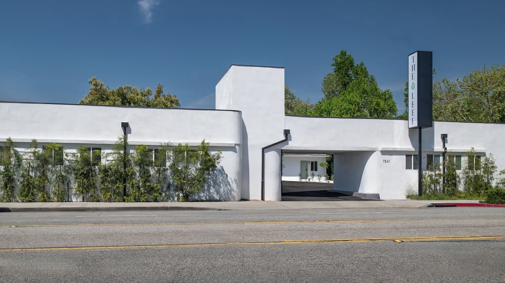 The LEEF Hotel gallery photo in Glendale, CA — image 19