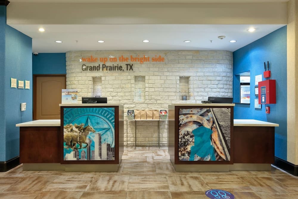 La Quinta Inn & Suites by Wyndham Dallas Grand Prairie South exterior or lobby in Grand Prairie, TX — main listing photo