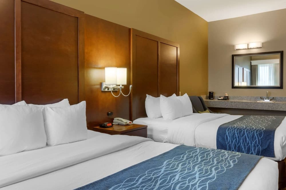 Comfort Inn & Suites Amarillo East property views in Amarillo, TX — gallery photo 3