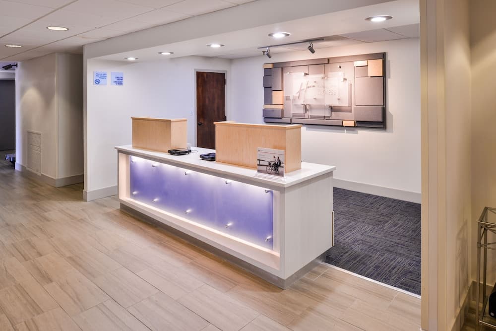Holiday Inn Express Burlington by IHG gallery photo in Burlington, NC — image 41
