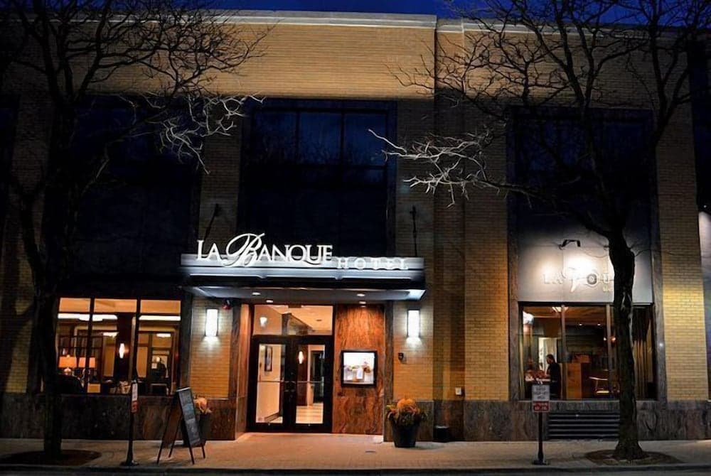 La Banque Hotel exterior or lobby in Homewood, IL — main listing photo