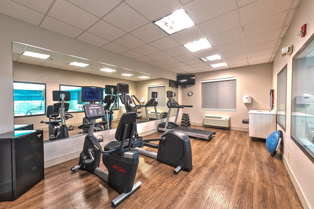 Holiday Inn Express Hotel & Suites Goshen by IHG gallery photo in Goshen, IN — image 17