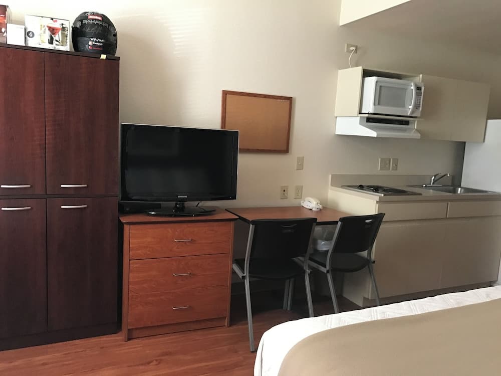 BEST STUDIO INN property views in Homestead, FL — gallery photo 3