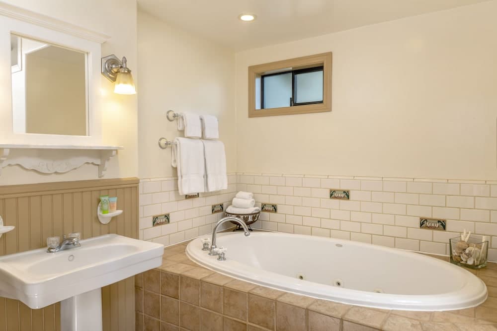 The Pierpont Inn gallery photo in Ventura, CA — image 29