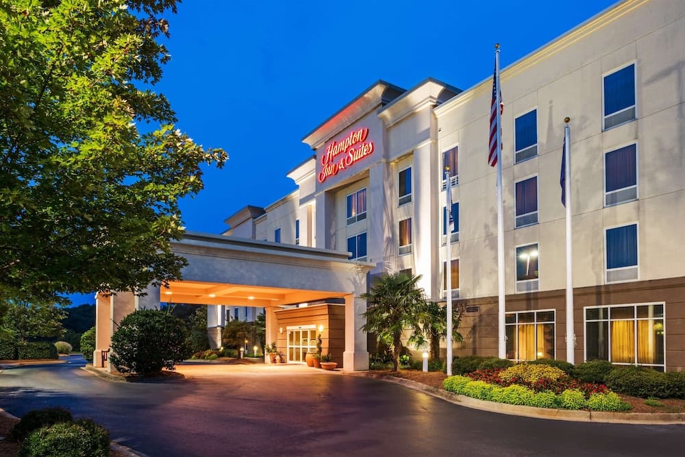 Hampton Inn & Suites Clinton - I-26 featured exterior or lobby in Clinton, SC — similar hotel
