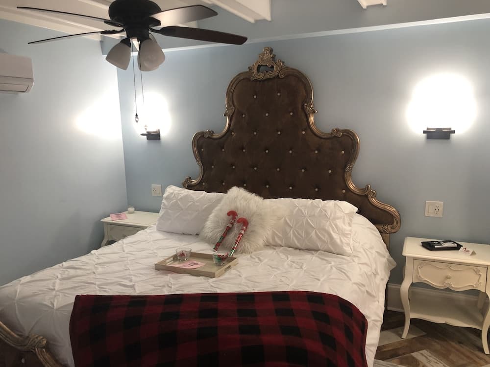 Haunted Hotel New Orleans interior in New Orleans, LA — gallery photo 2