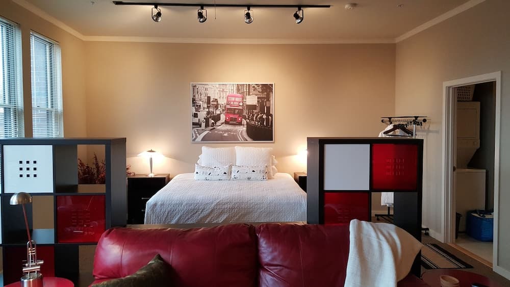 Orenco Lofts property views in Hillsboro, OR — gallery photo 3