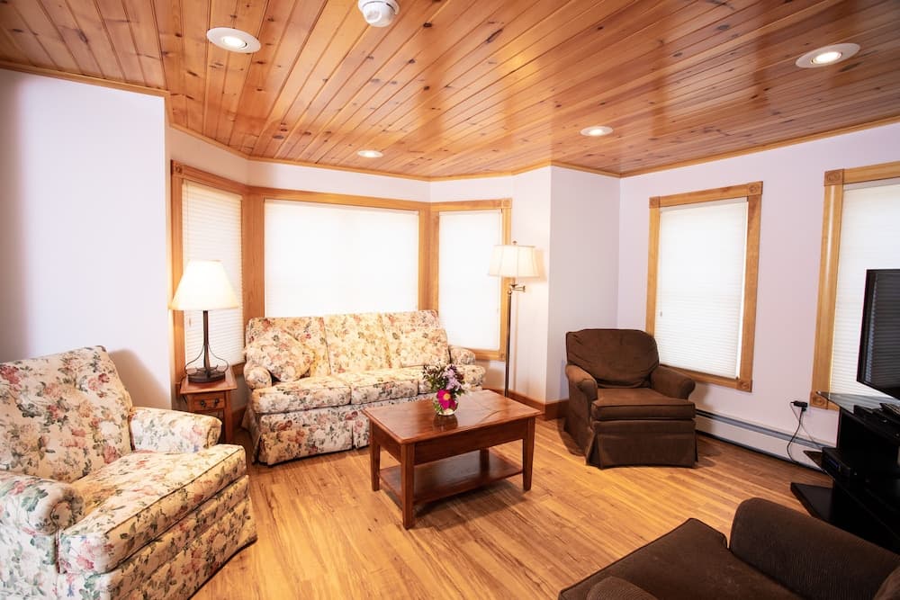 Blue Hill Lodge gallery photo in Claryville — image 71