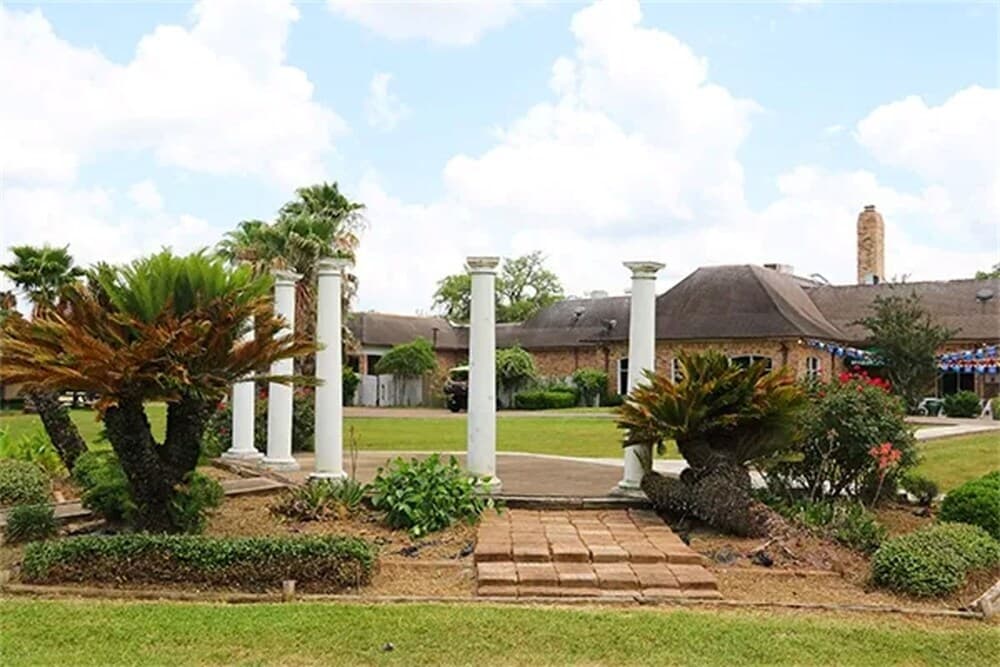 Columbia Lakes Resort Cottages featured exterior or lobby in West Columbia, TX — similar hotel