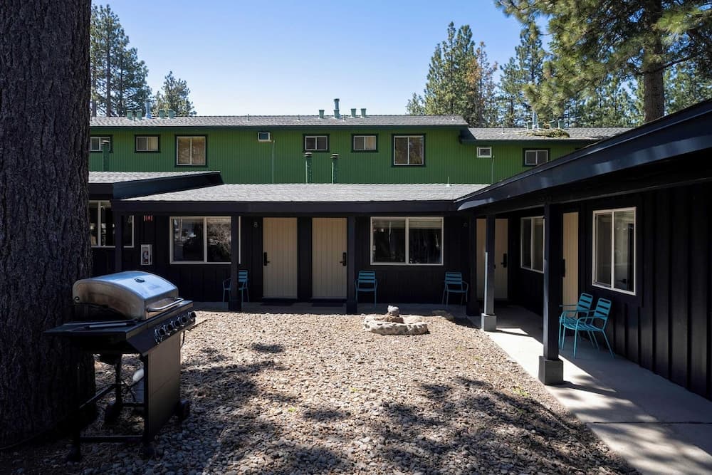 South Lake Chalet featured exterior or lobby in South Lake Tahoe, CA — similar hotel