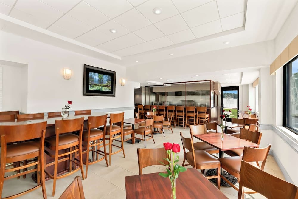 Sonesta Essential Atlantic City West property views in Egg Harbor Township, NJ — gallery photo 3
