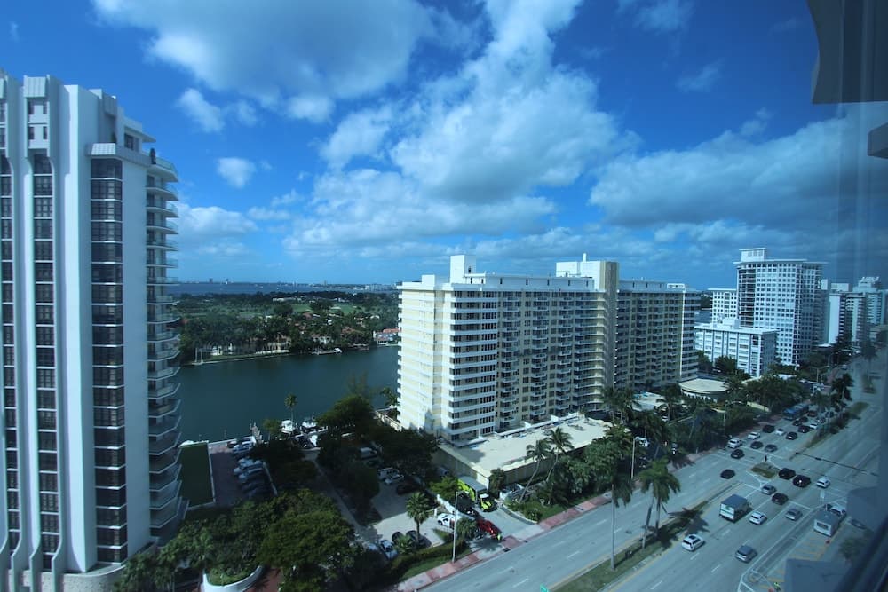 Soleil Apartments at Castle Beach Club featured exterior or lobby in Miami Beach, FL — similar hotel