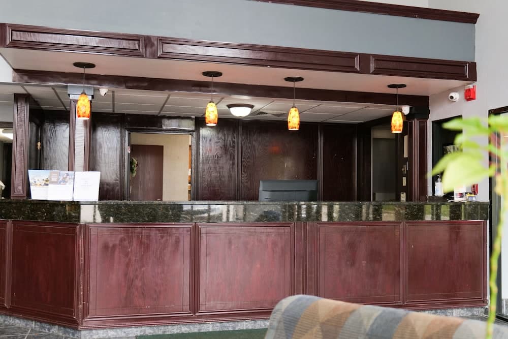 Baymont by Wyndham Flint Airport North gallery photo in Flint, MI — image 23