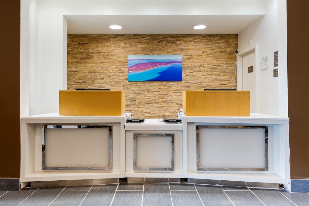 Comfort Inn & Suites Michigan City South interior in Michigan City, IN — gallery photo 2