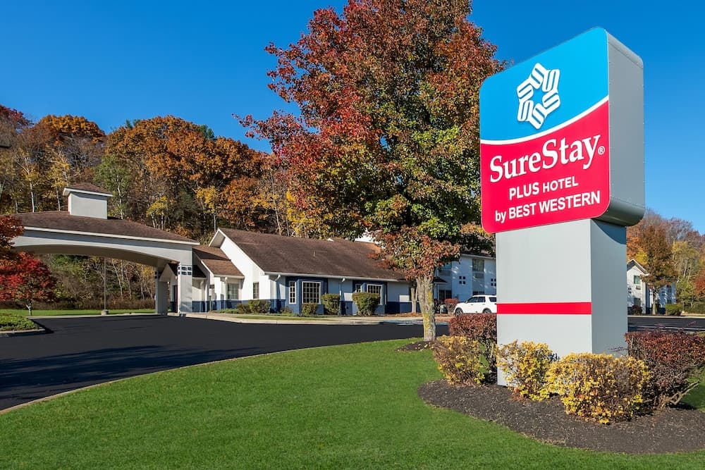 SureStay Plus Hotel by Best Western Highland Poughkeepsie gallery photo in Highland, NY — image 5