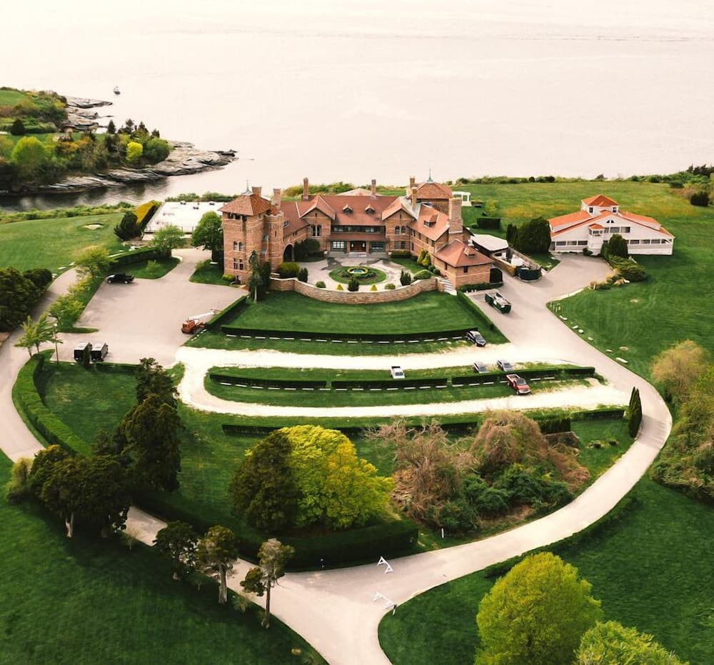 OceanCliff Hotel featured exterior or lobby in Newport, RI — similar hotel